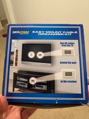 Easy Mount Cable Organizer Kit - Blue